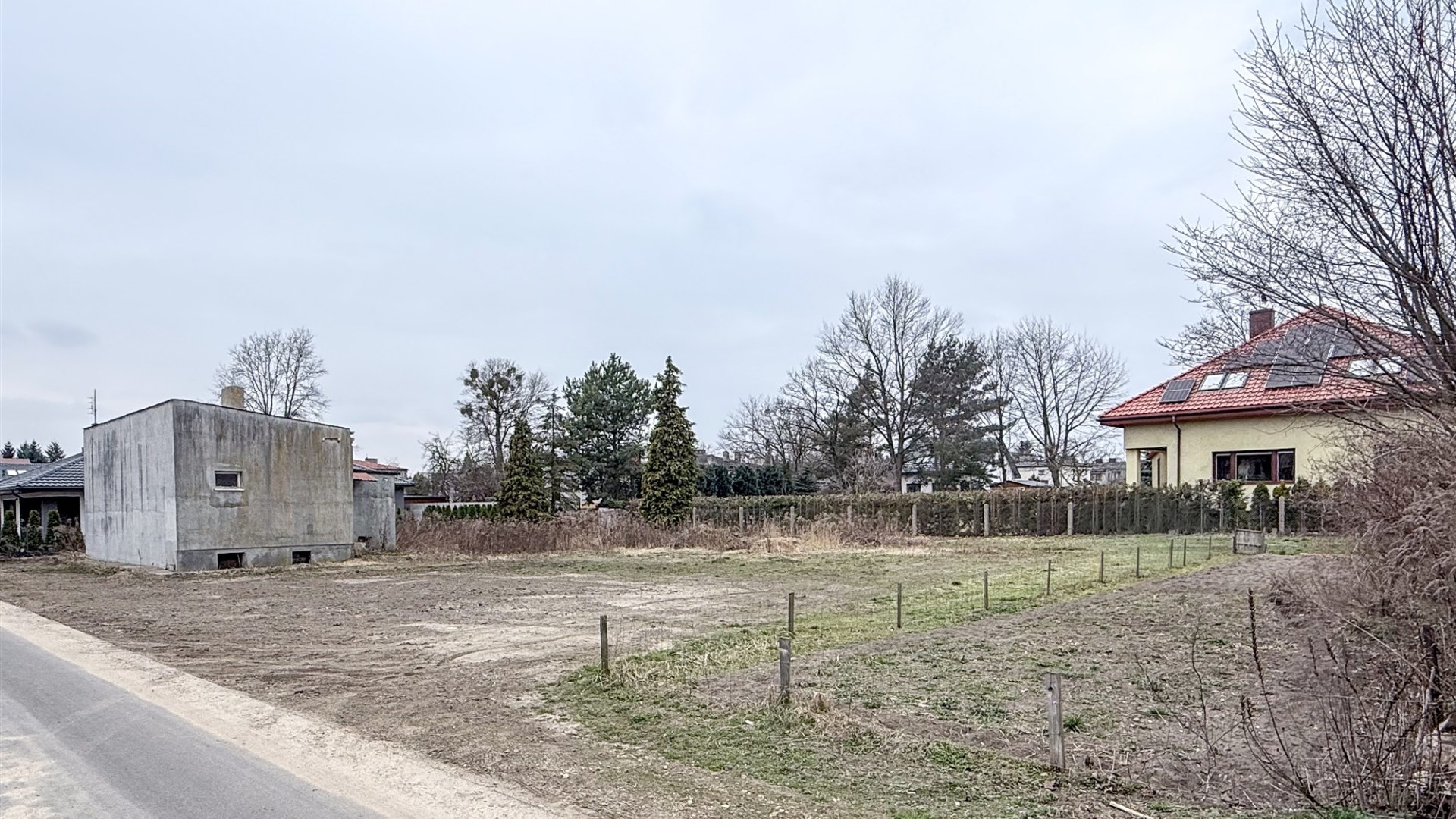 Działka na sprzedaż