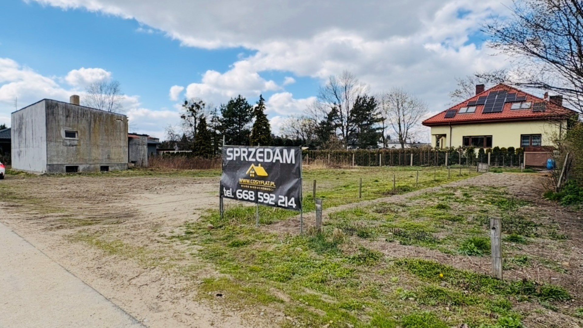 Działka na sprzedaż